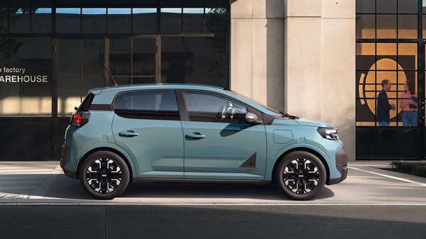 nouvelle Dacia Spring - nouvelle teinte Agave