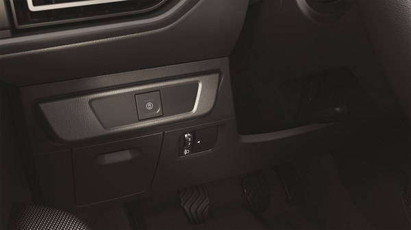 Sandero Stepway - Bouton My Safety pour facilement gérer vos aides à la conduite